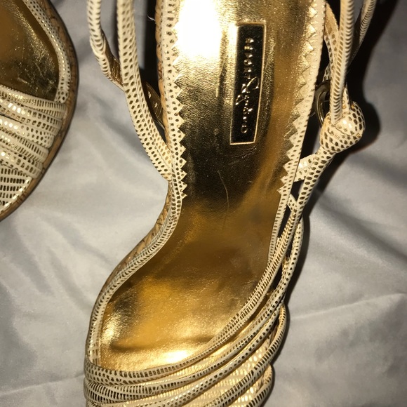 Gorgeous Report Sandals! Never worn! - Picture 4 of 7